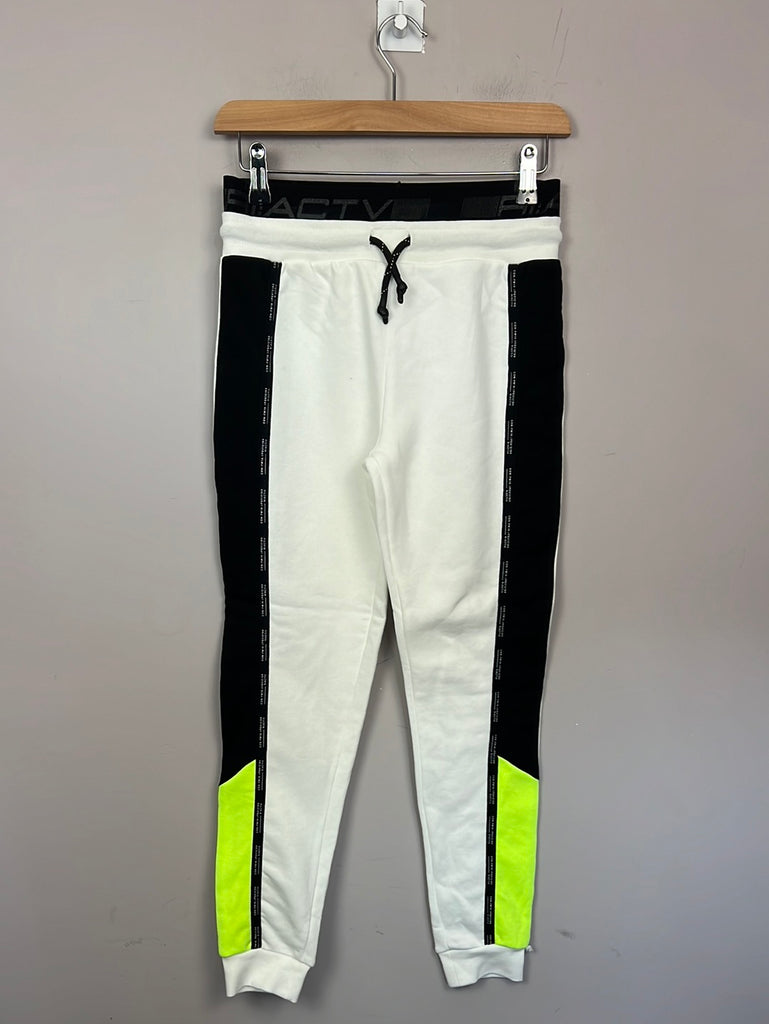 River Island White Joggers 11-12y- Sweet Pea Preloved