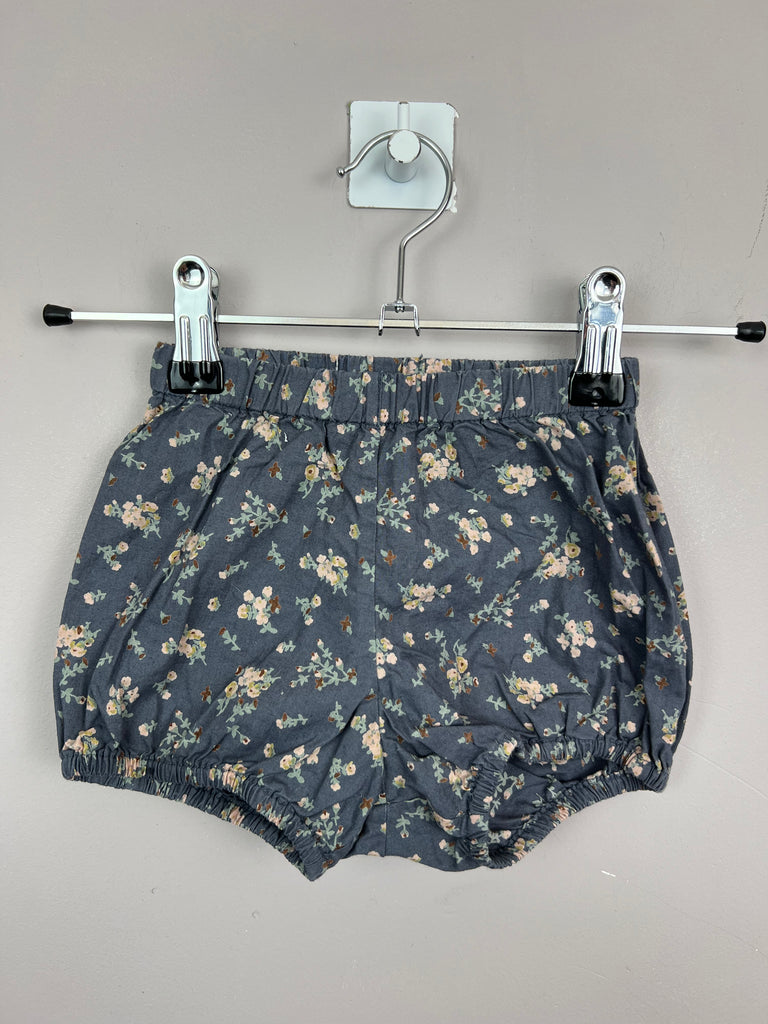 18-24m Little Cotton Clothes grey floral cotton bloomer shorts - Sweet Pea Preloved Clothes