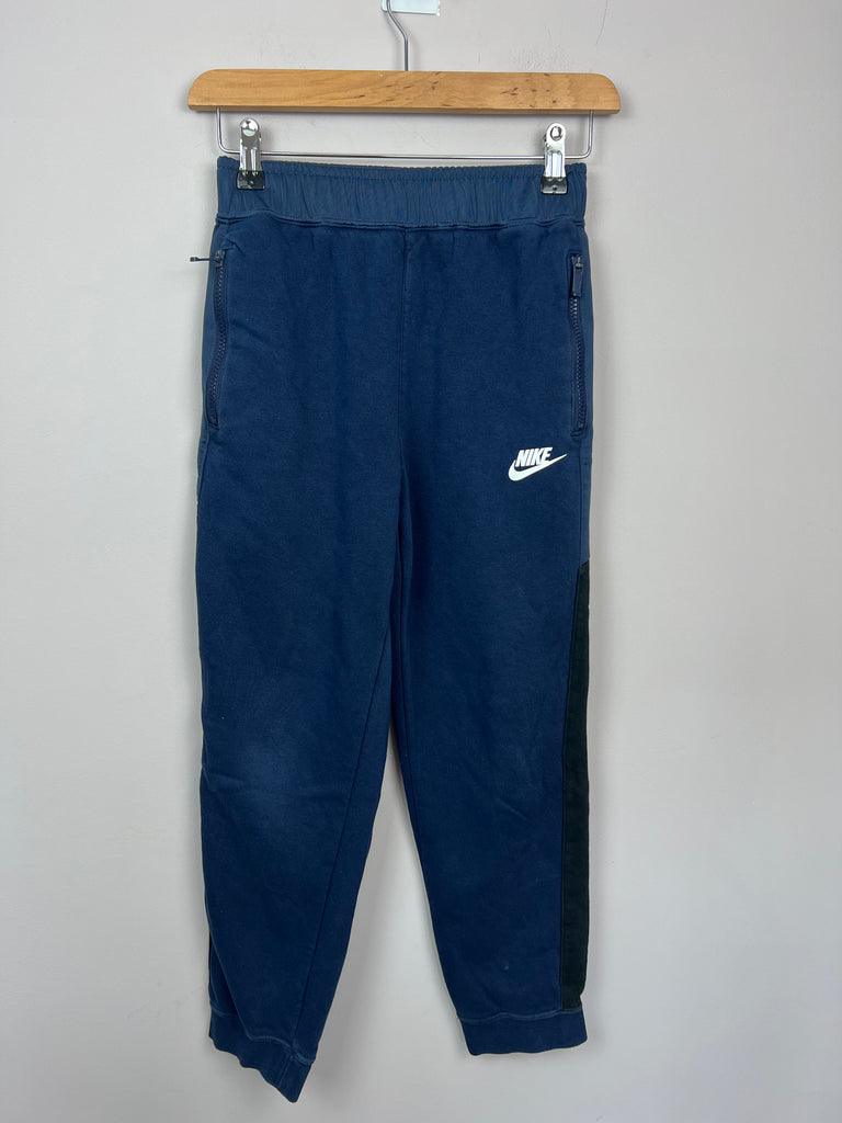 Second hand Older Kids Nike Navy Club Joggers with contrast seams L (12-13y)